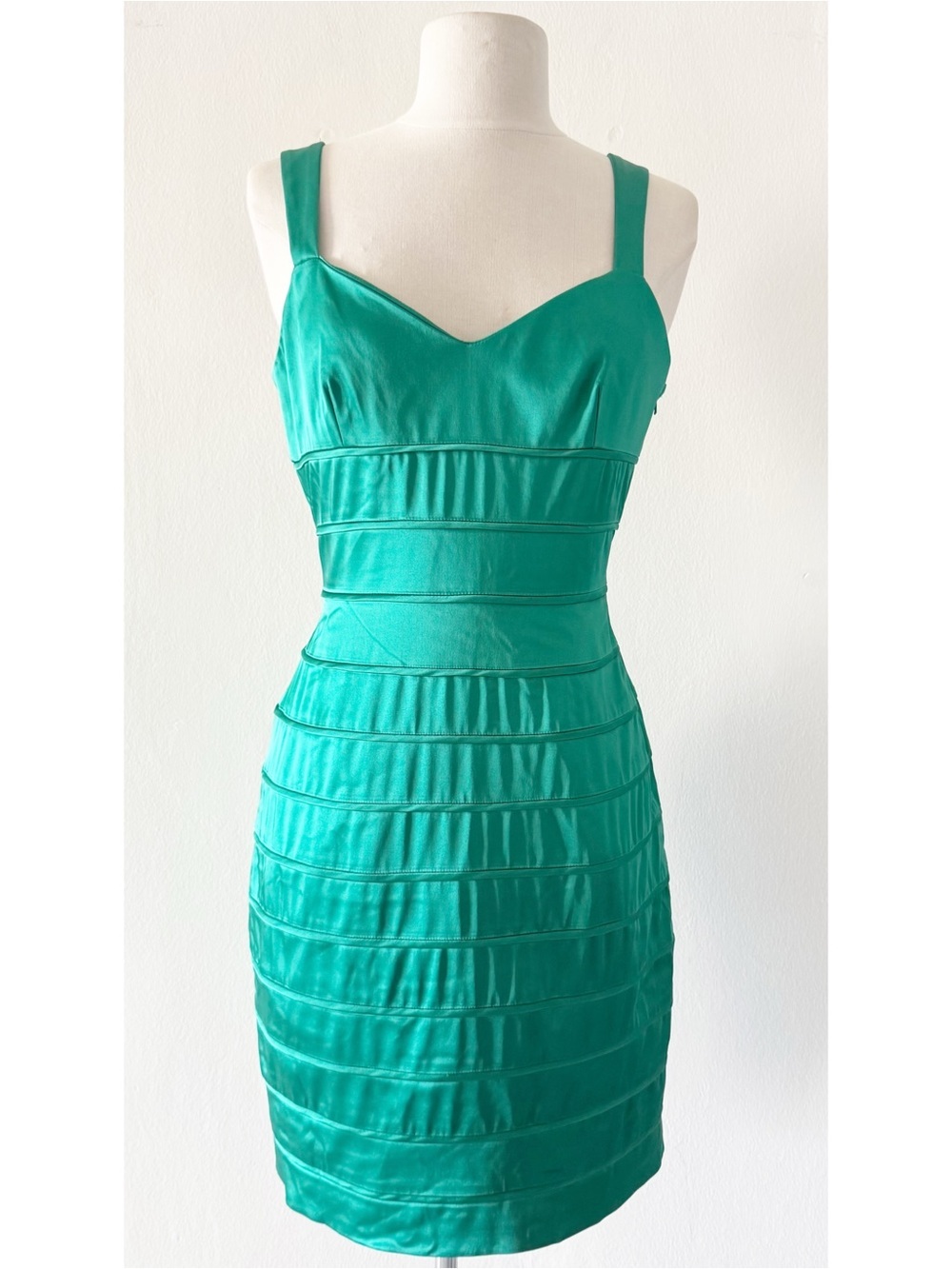Vera Wang Lavender Label Green Satin Cocktail Dress Size 6